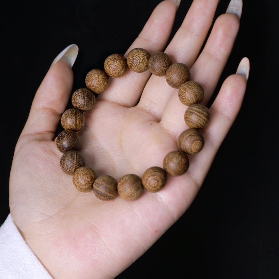 Golden Sandalwood Bracelet: The Perfect Convergence of Natural Gifts, Cultural Heritage, and Holistic Well - being